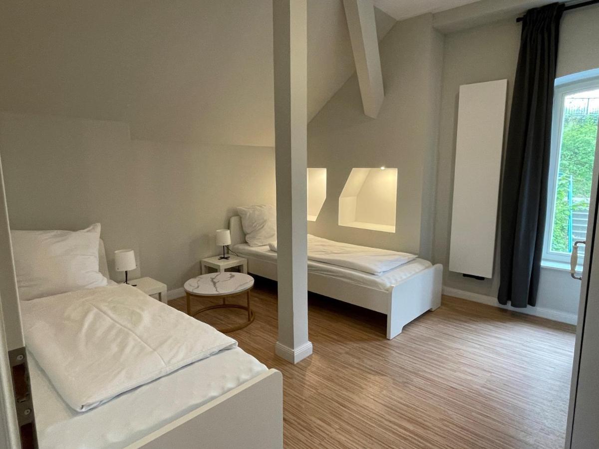 Ahoi Hostel Hamburg-Harburg Exteriör bild