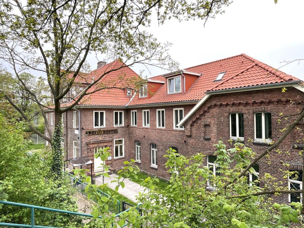 Ahoi Hostel Hamburg-Harburg Exteriör bild